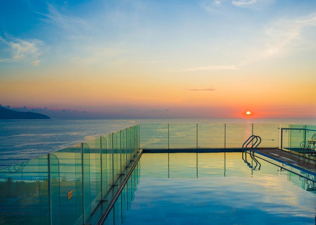 Alani Sea View Hotel Da Nang Exterior photo