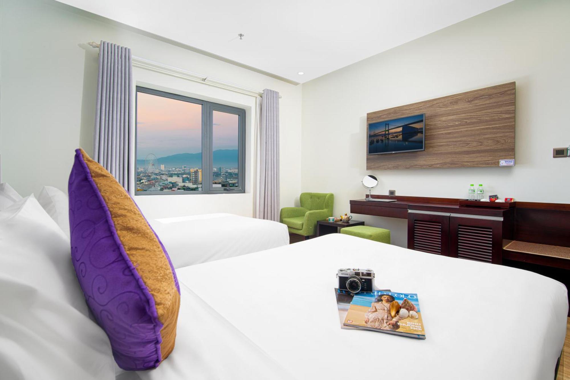 Alani Sea View Hotel Da Nang Exterior photo