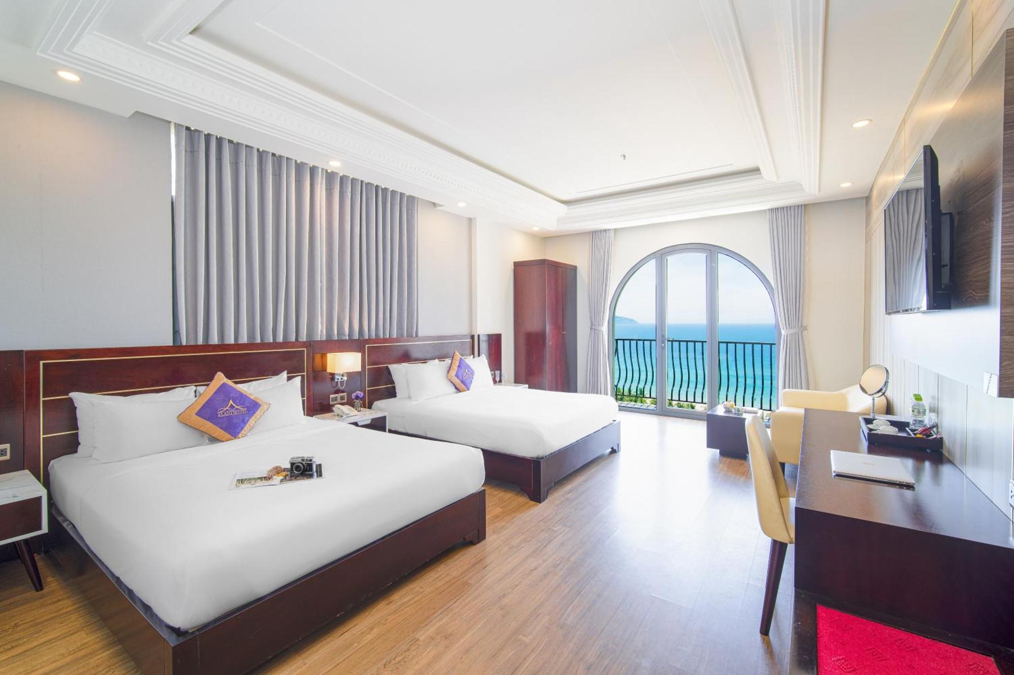 Alani Sea View Hotel Da Nang Exterior photo