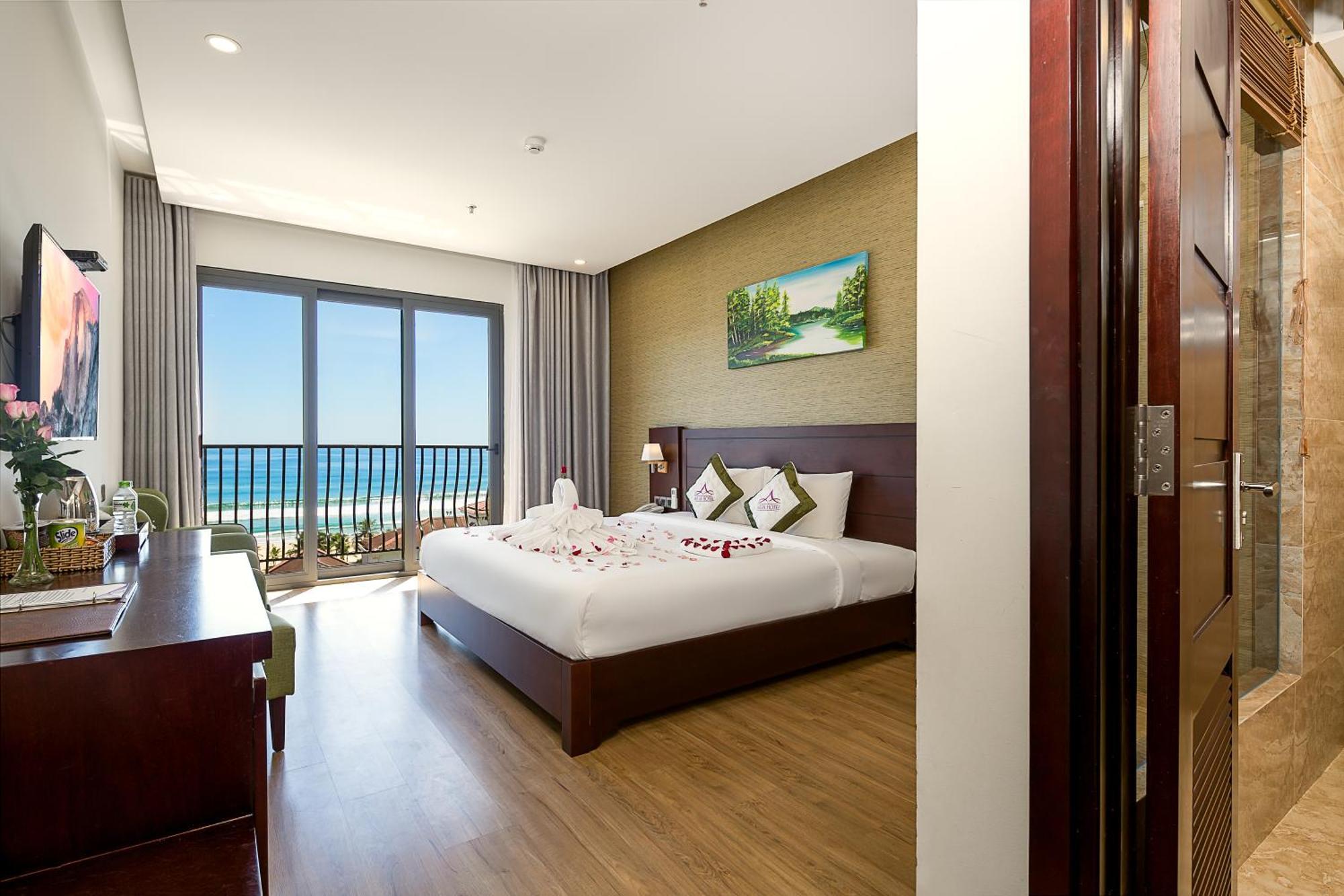 Alani Sea View Hotel Da Nang Exterior photo
