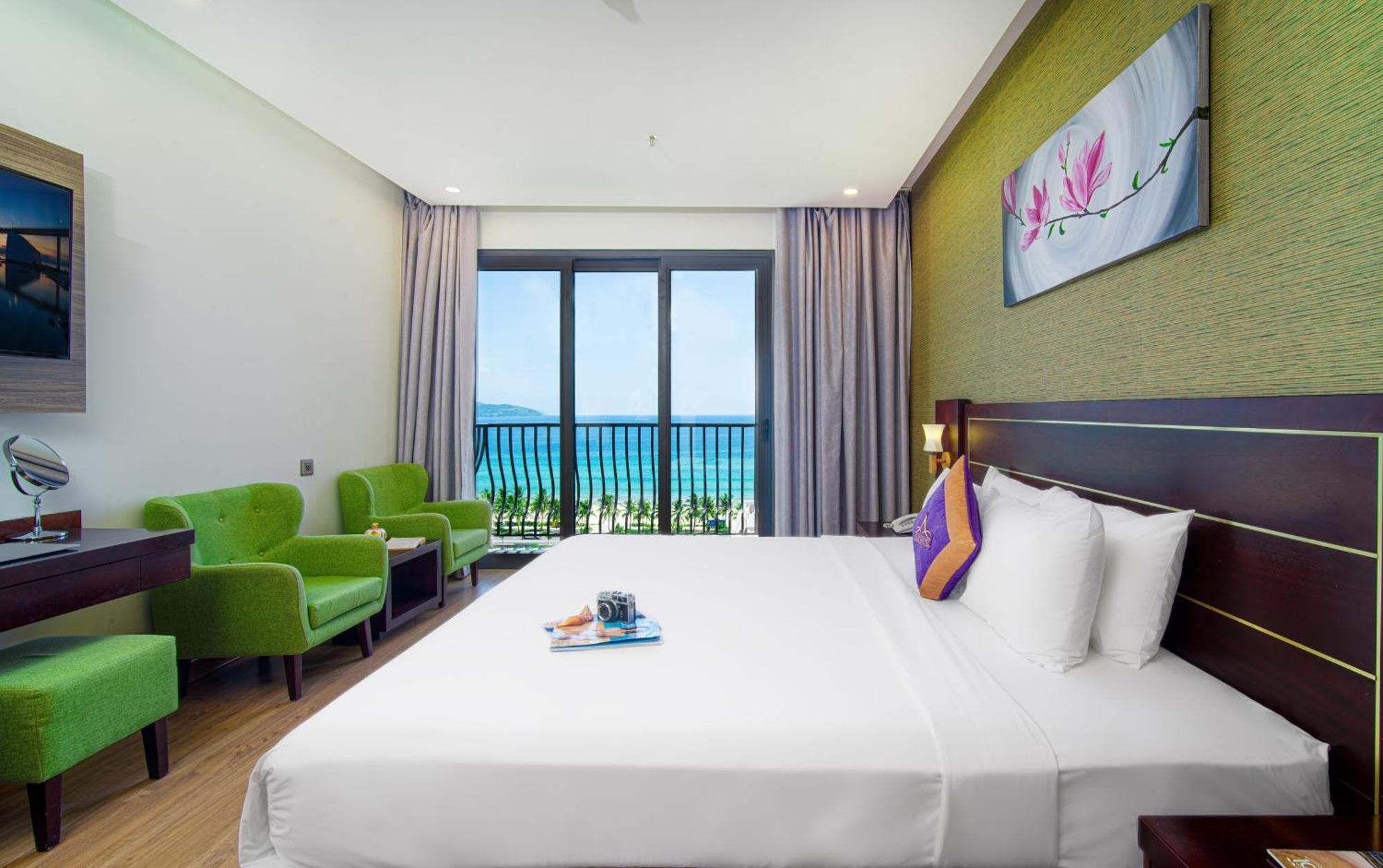 Alani Sea View Hotel Da Nang Exterior photo