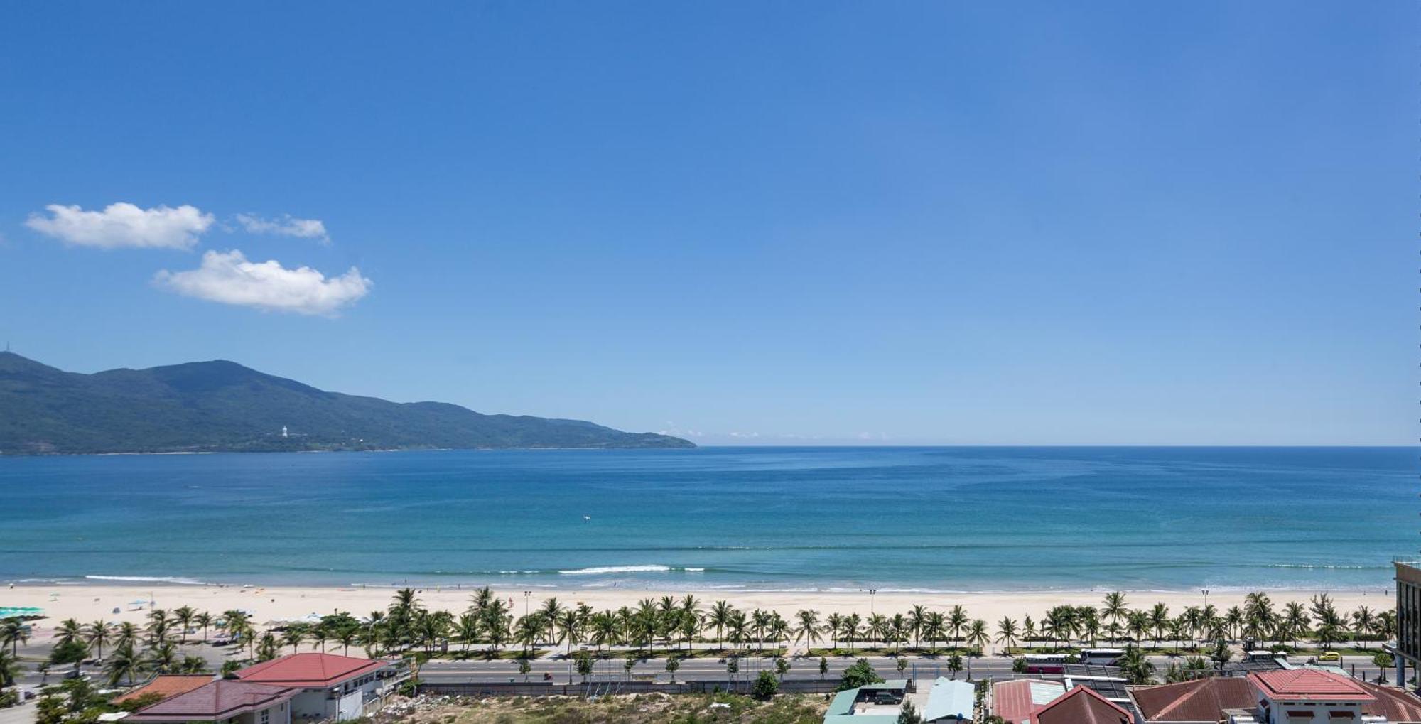 Alani Sea View Hotel Da Nang Exterior photo